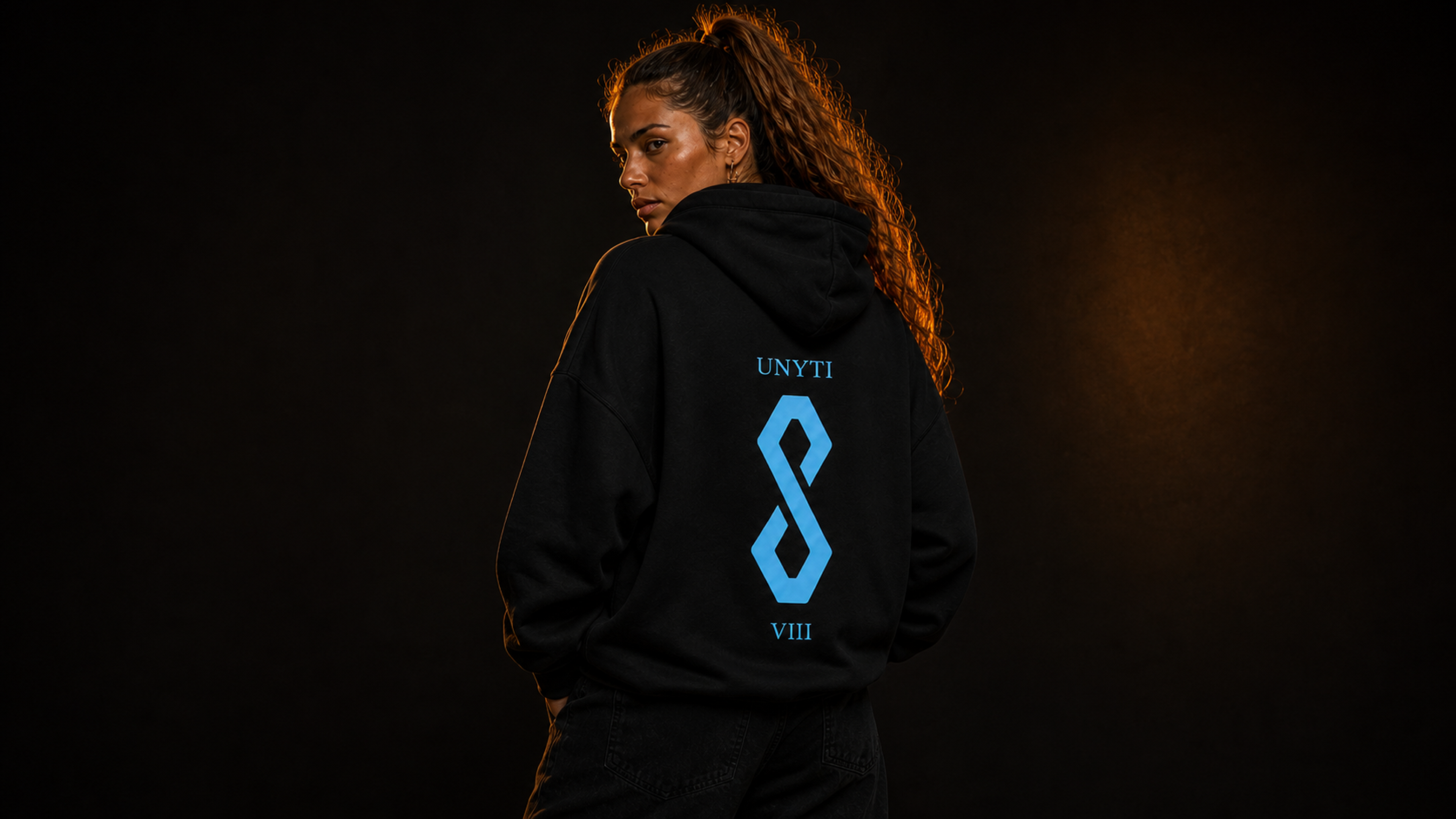 UNYTI EIGHT VIII - Hoodie - Noir