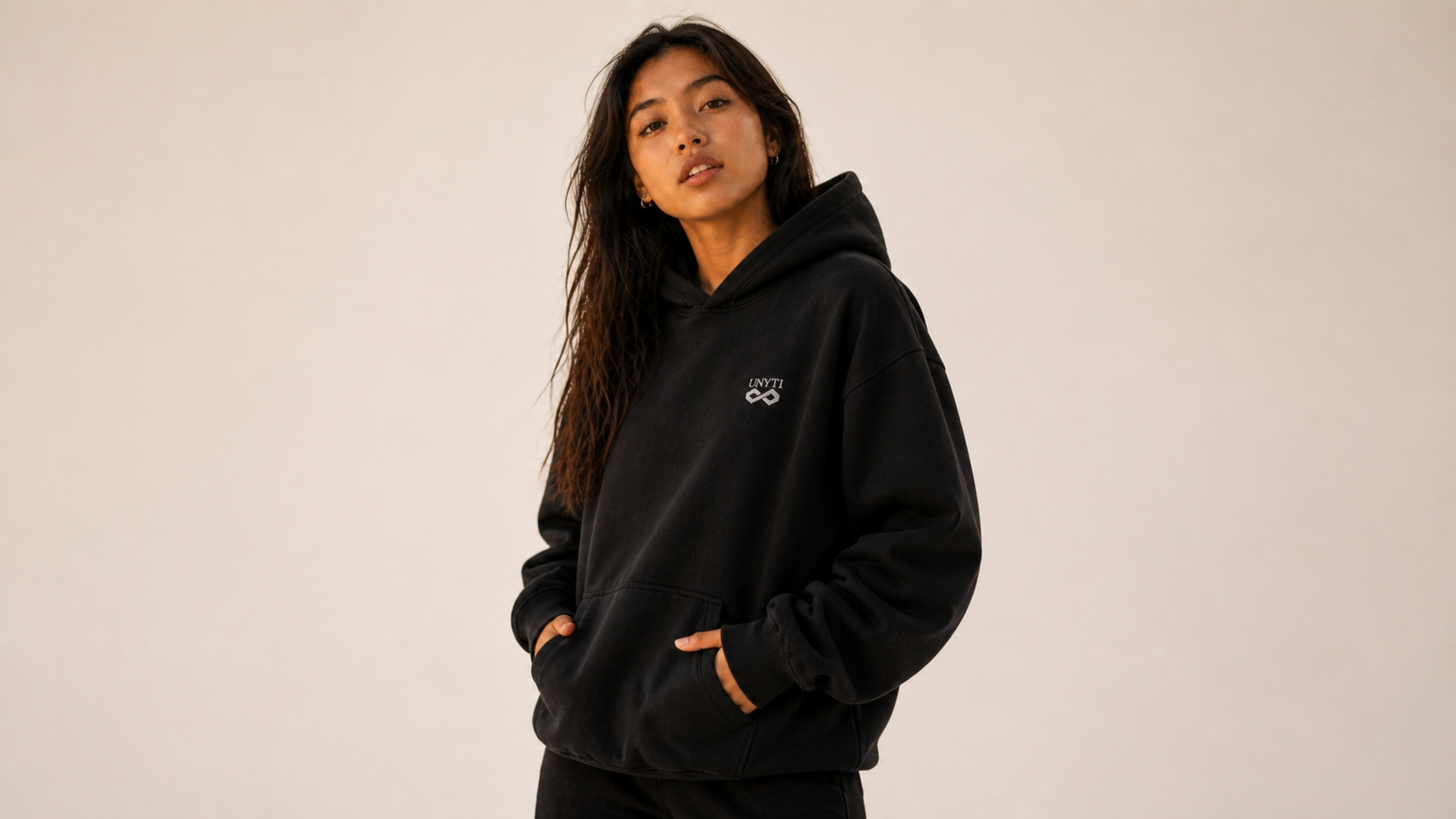 UNYTI INFINYTI – Hoodie Premium noir