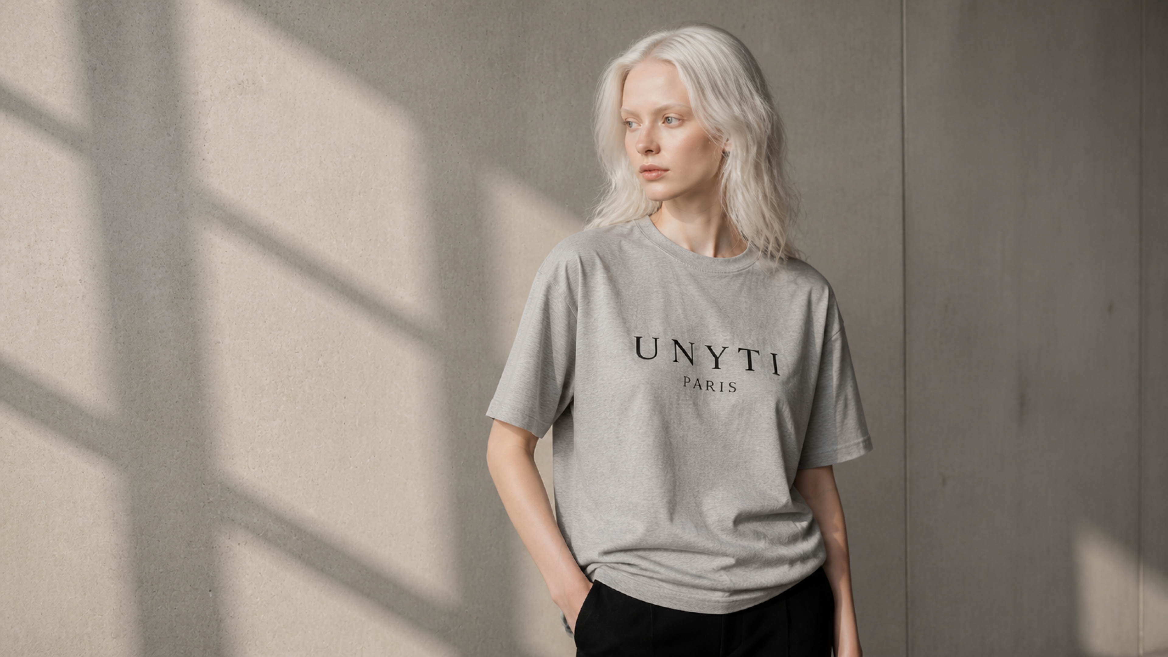 UNYTI PARIS T-shirt regular Gris
