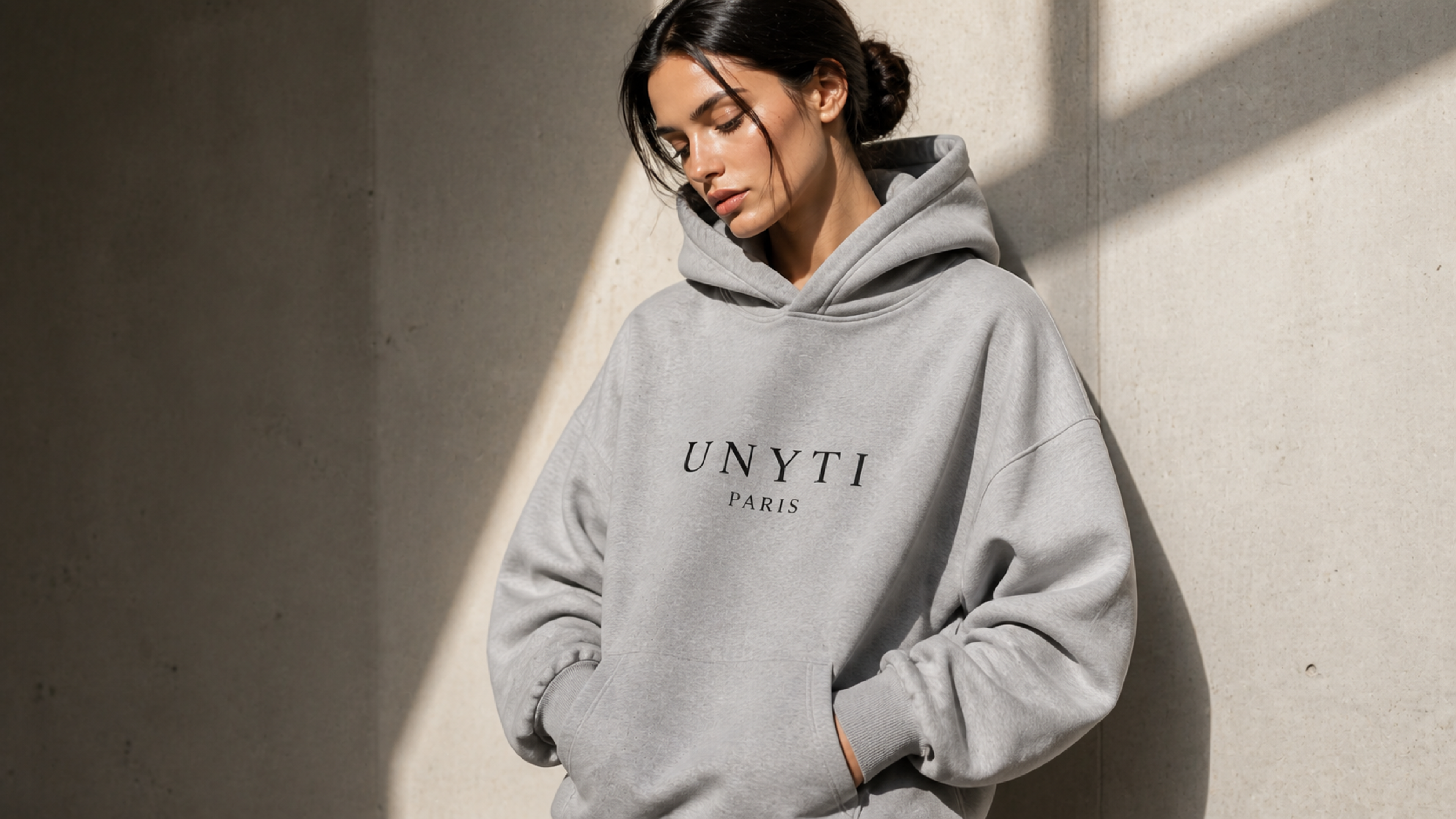 UNYTI PARIS Hoodie gris