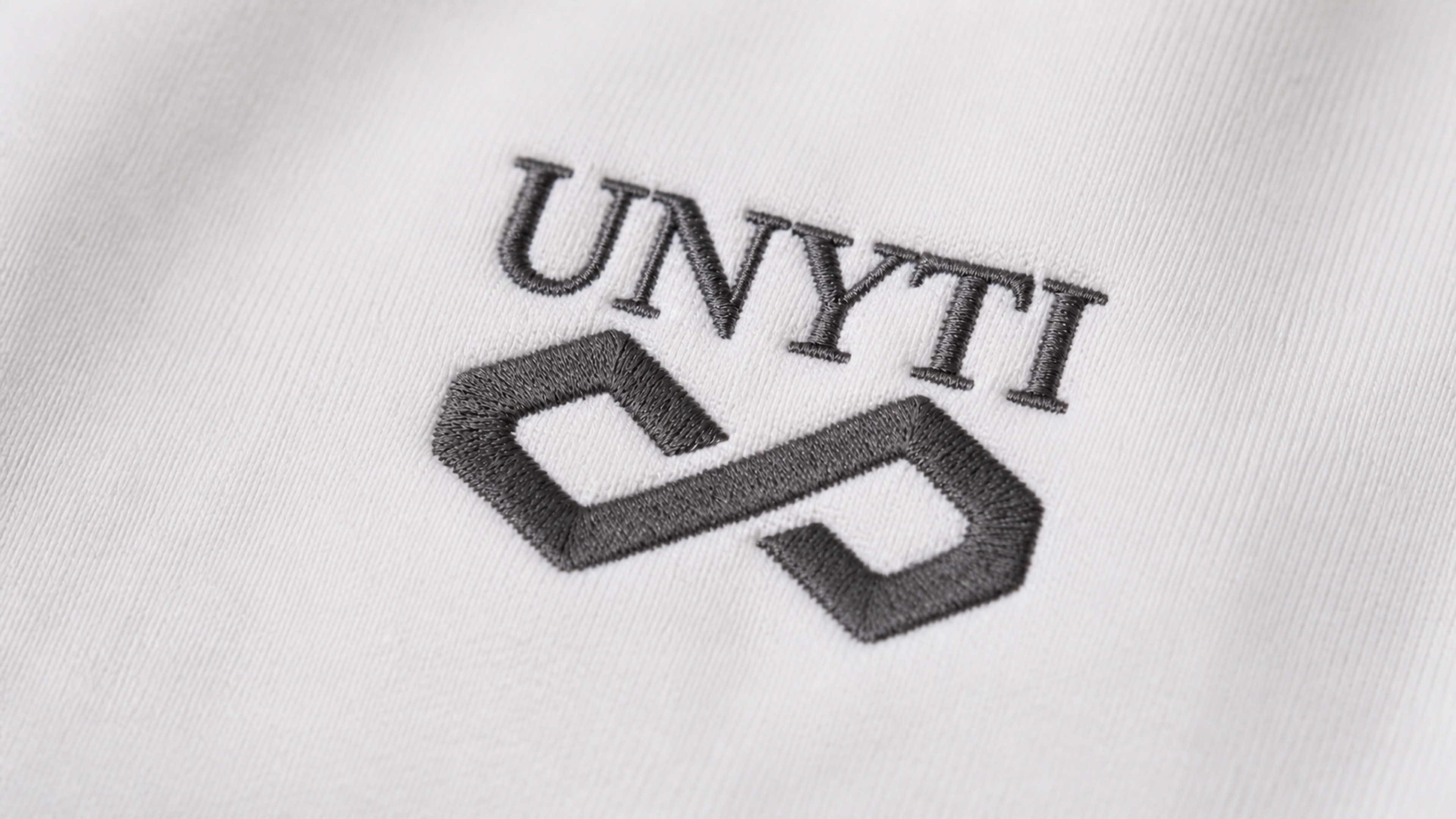 UNYTI INFINYTI T-shirt blanc