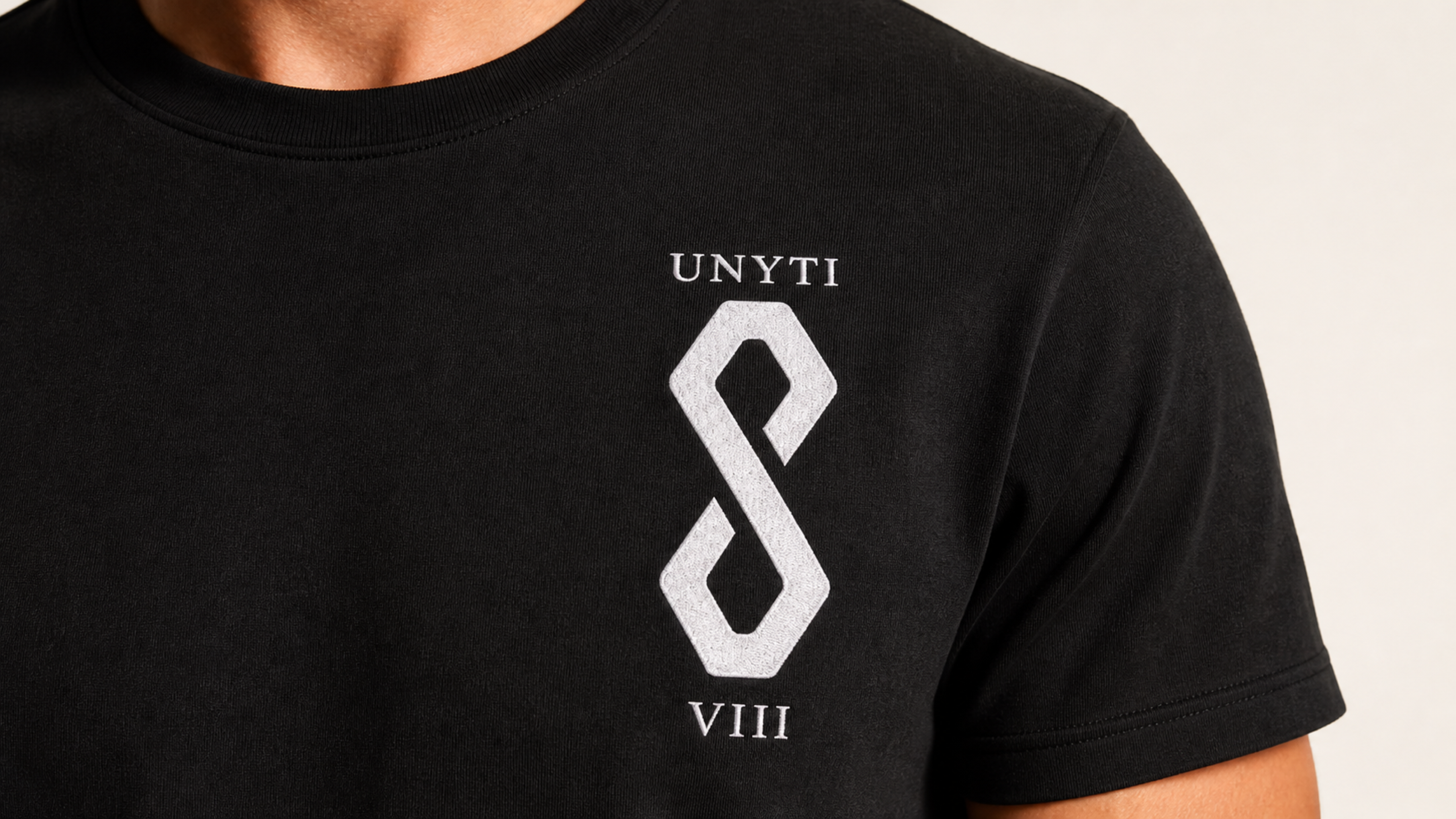 UNYTI EIGHT VIII - T-shirt régulier - Noir