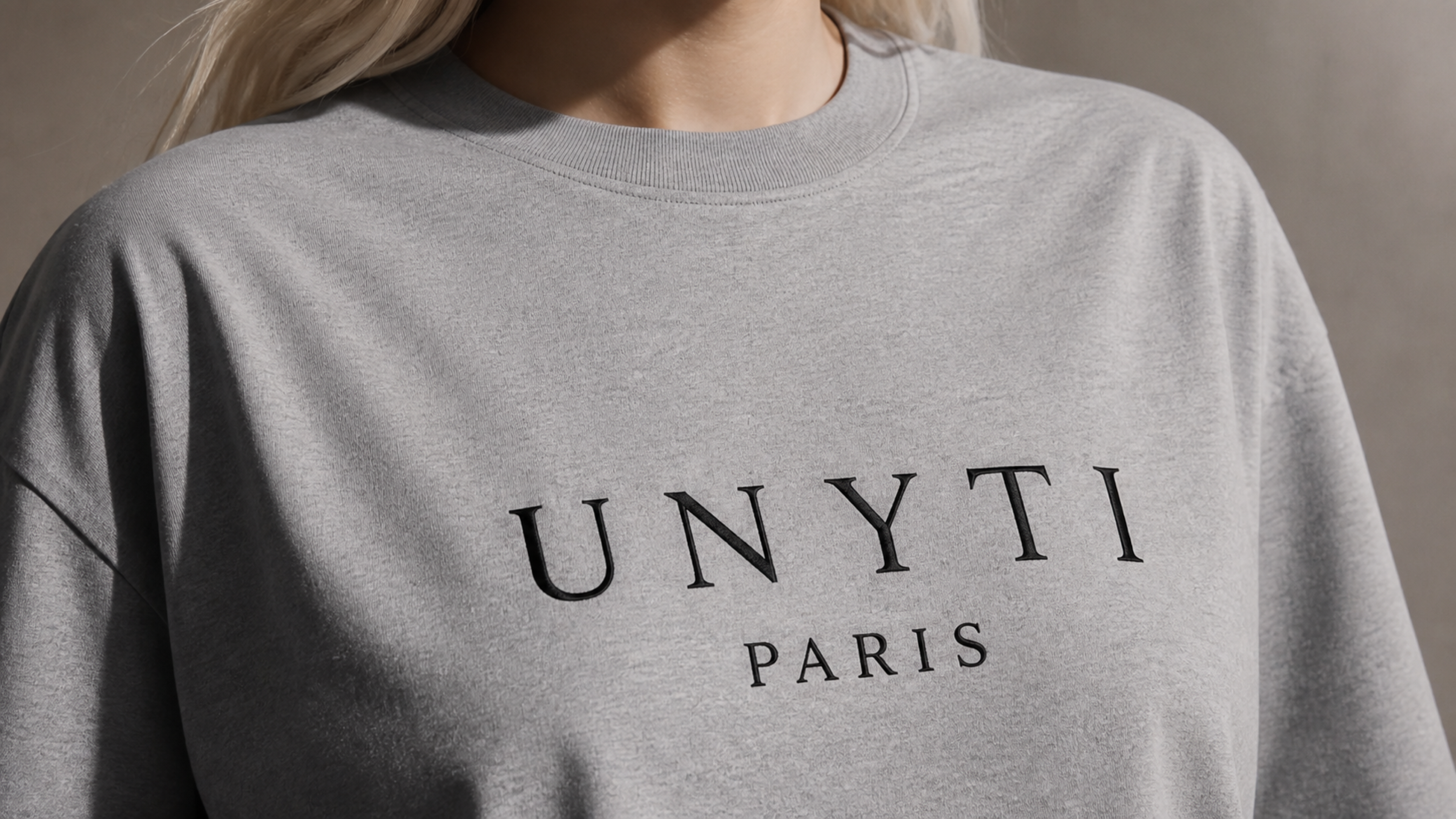 UNYTI PARIS T-shirt regular Gris