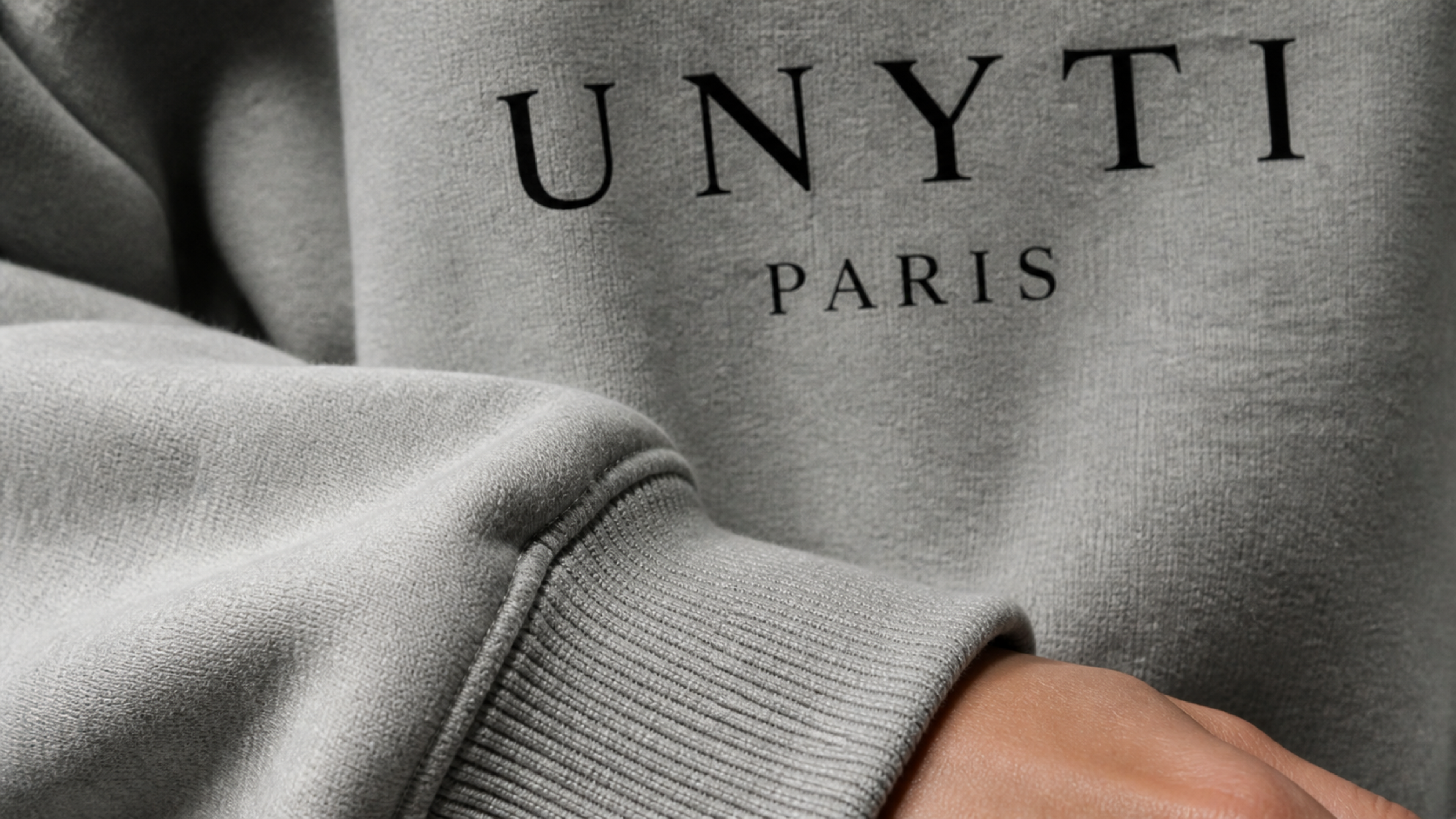 UNYTI PARIS Hoodie gris
