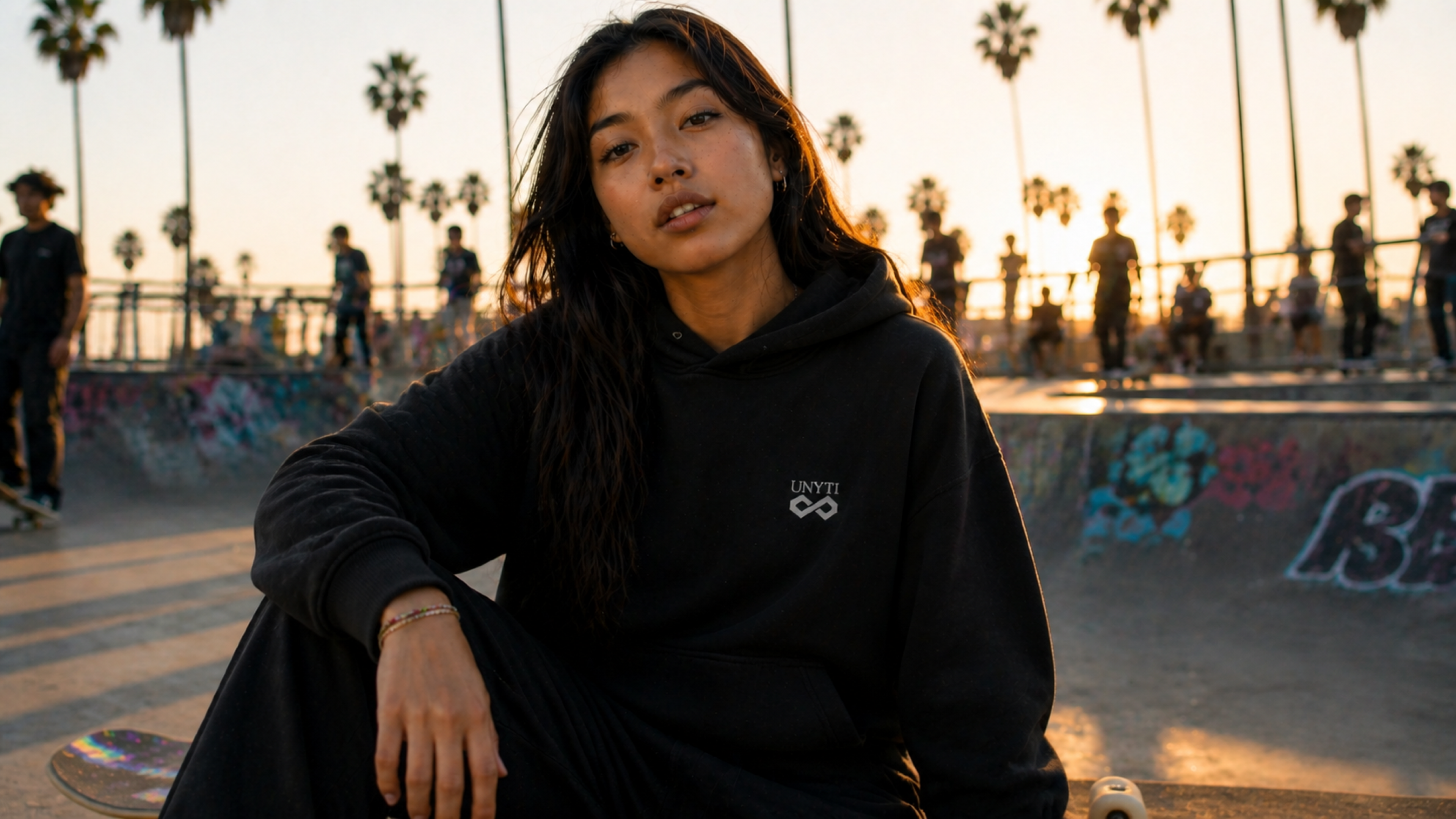 UNYTI INFINYTI – Hoodie Premium noir