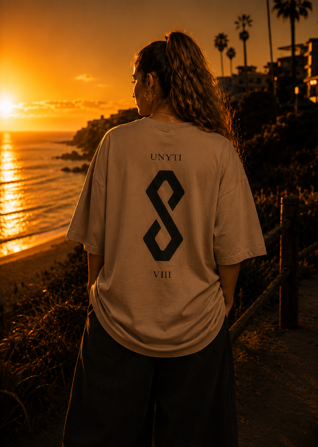 UNYTI EIGHT VIII - Oversize - Beige