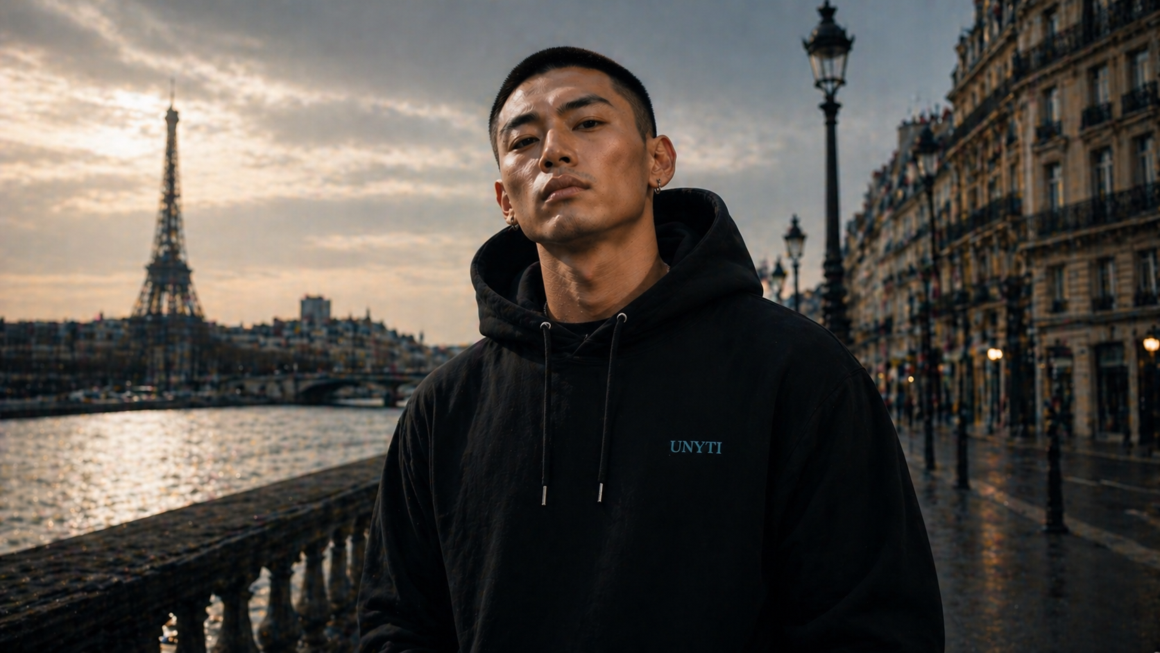 UNYTI ESSENTIALS HOODIE Noir