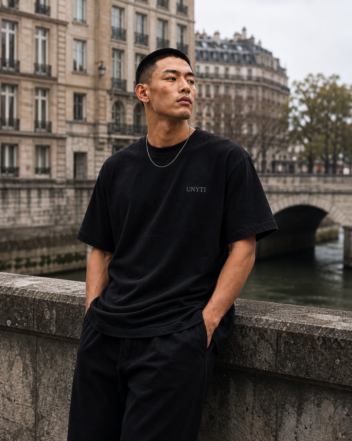 UNYTI ESSENTIALS OVERSIZE Noir