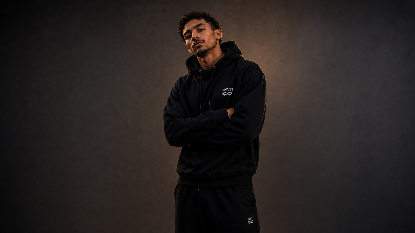 UNYTI INFINYTI – Hoodie Premium noir