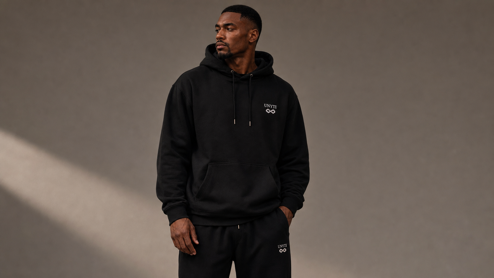 UNYTI INFINYTI – Hoodie Premium noir