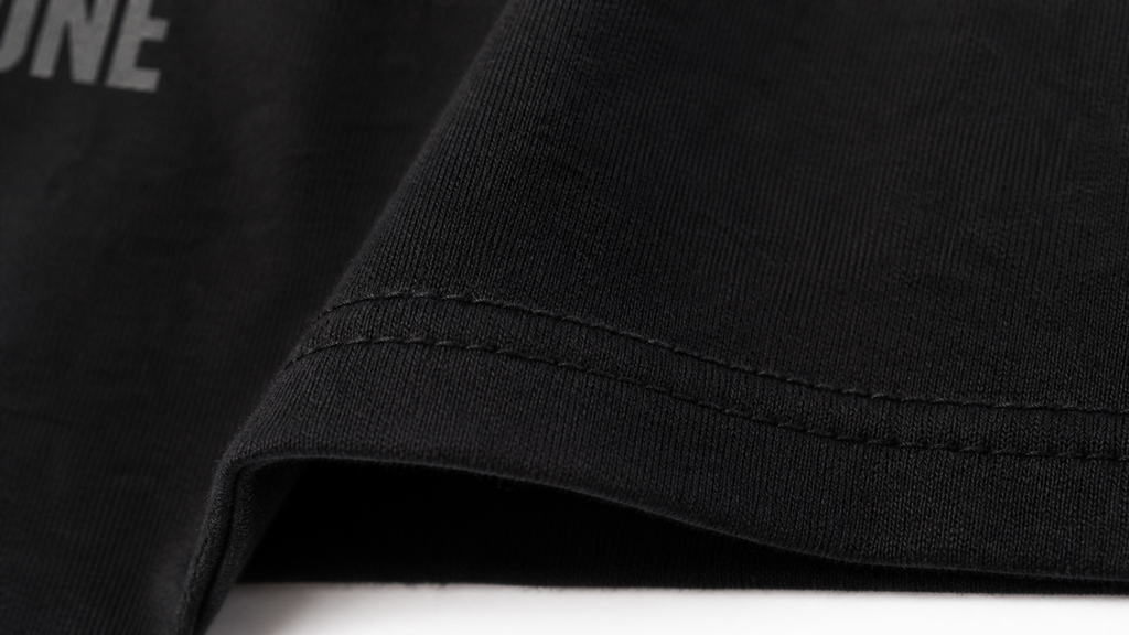 UNYTI ENO ONE T-shirt régulier Noir