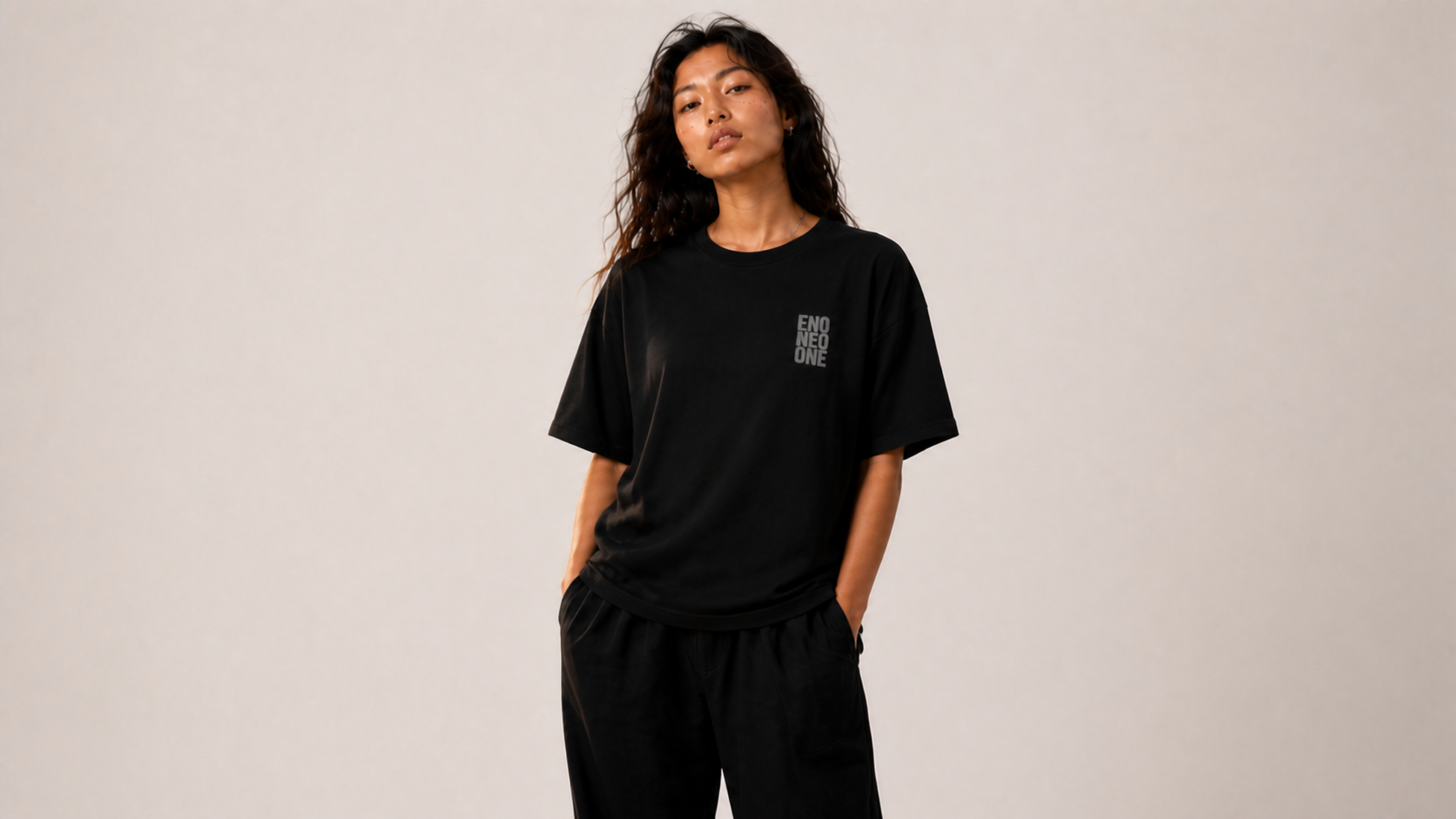 UNYTI ENO ONE T-shirt régulier Noir