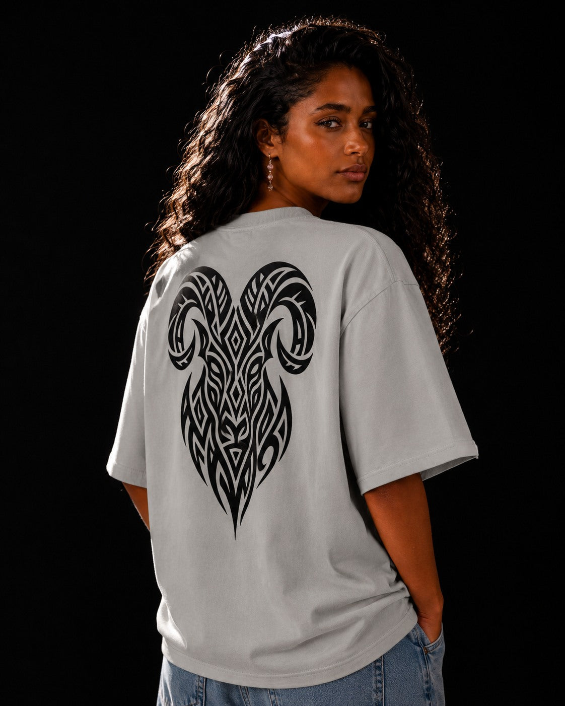 UNYTEEBOARD Bélier Tribal Blanc — t-shirt blanc