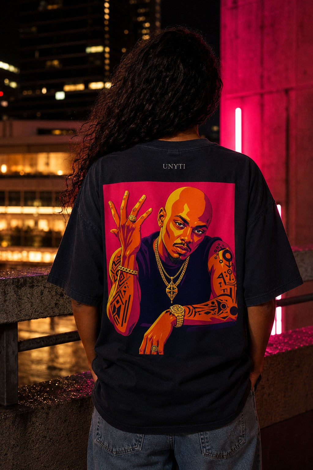 UNYTEEBOARD Portrait Pop — Artiste Urbain Noir — t-shirt noir
